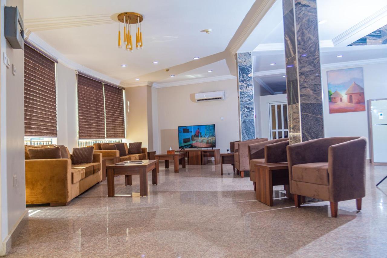 Guest Pride Hotel Кано Экстерьер фото