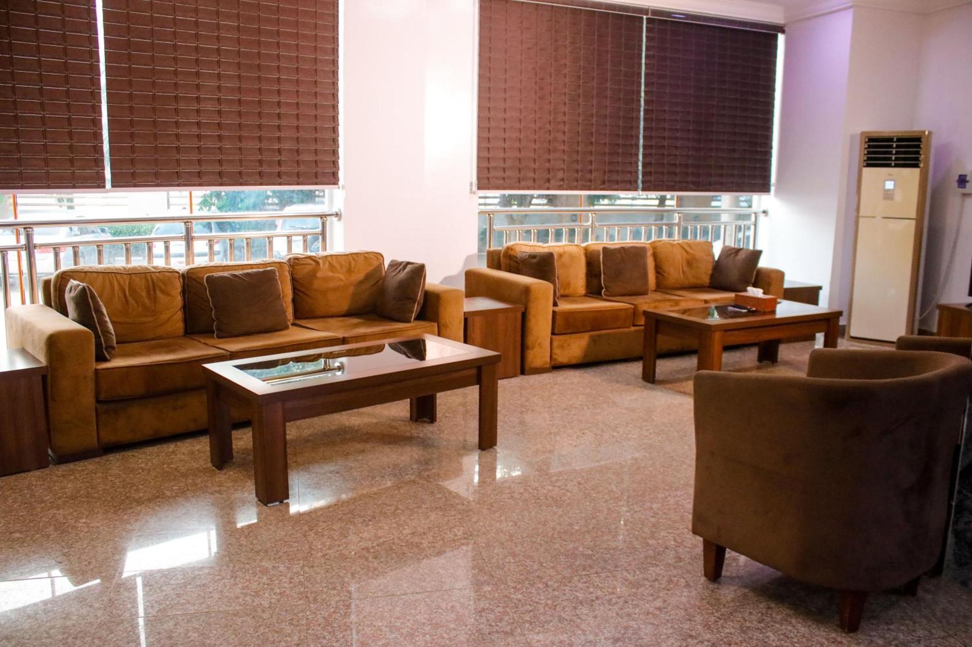 Guest Pride Hotel Кано Экстерьер фото